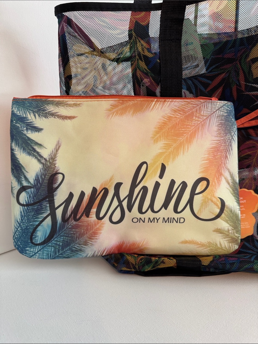Time and Tru Beach Bag & Swim Suit Zipper Pouch Set - Picture 2 of 3